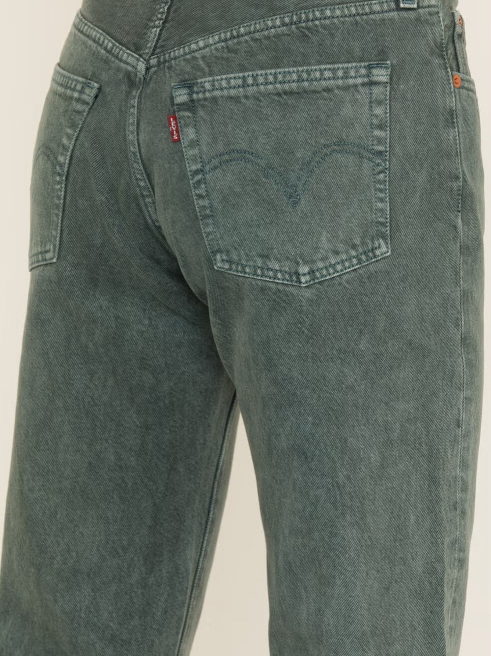 Levi’s Women’s 501 Original Cropped Jeans in 28 x 26 100 percent Cotton